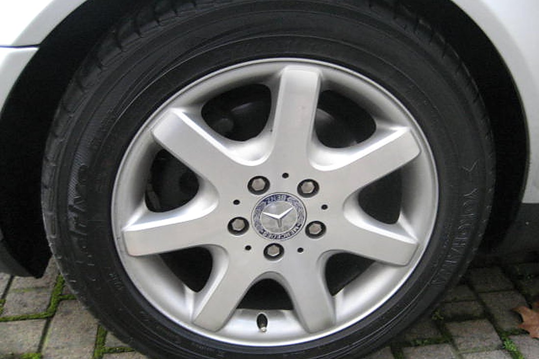 Jante 7 branches d'une Mercedes SLK R170
